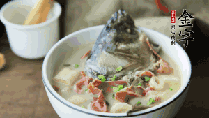 出鍋前可以撒上少許蔥花點綴。